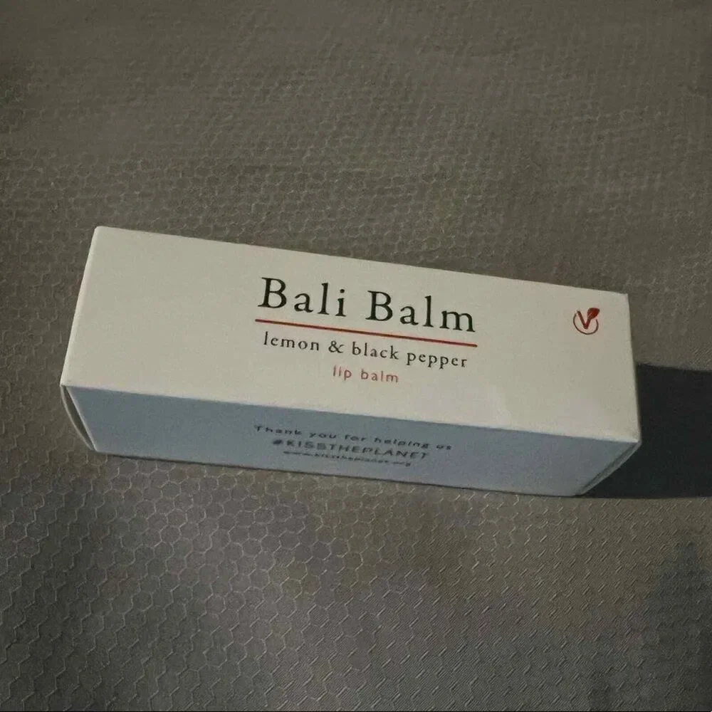 BALI BALM Womens Beauty Lemon & Black Pepper Lip Balm Coconut Oil Vegan MSRP $33